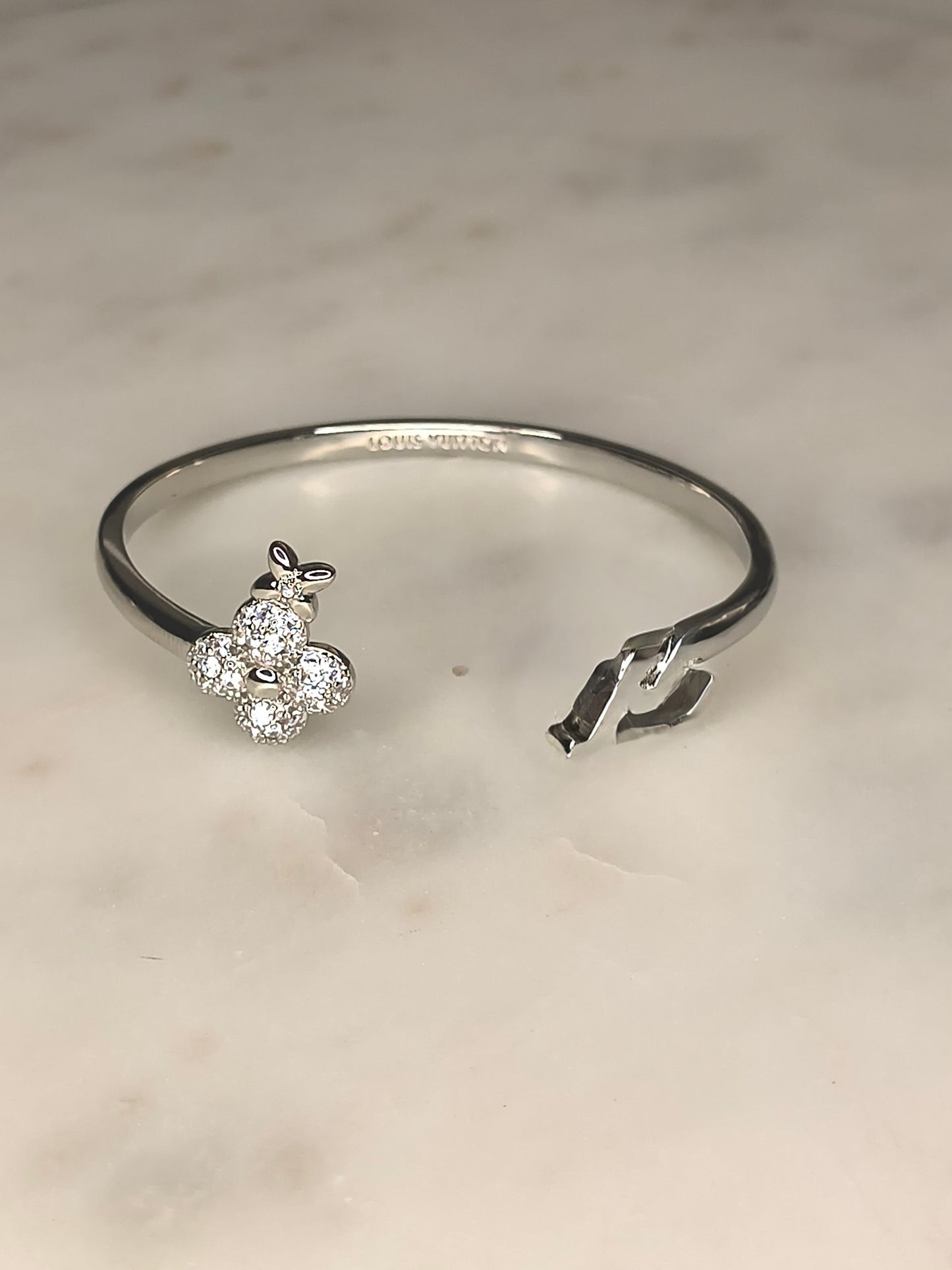 Flor Bangle