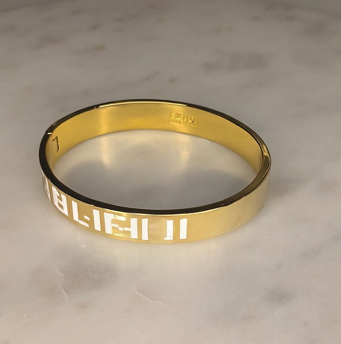 Roma Bangle