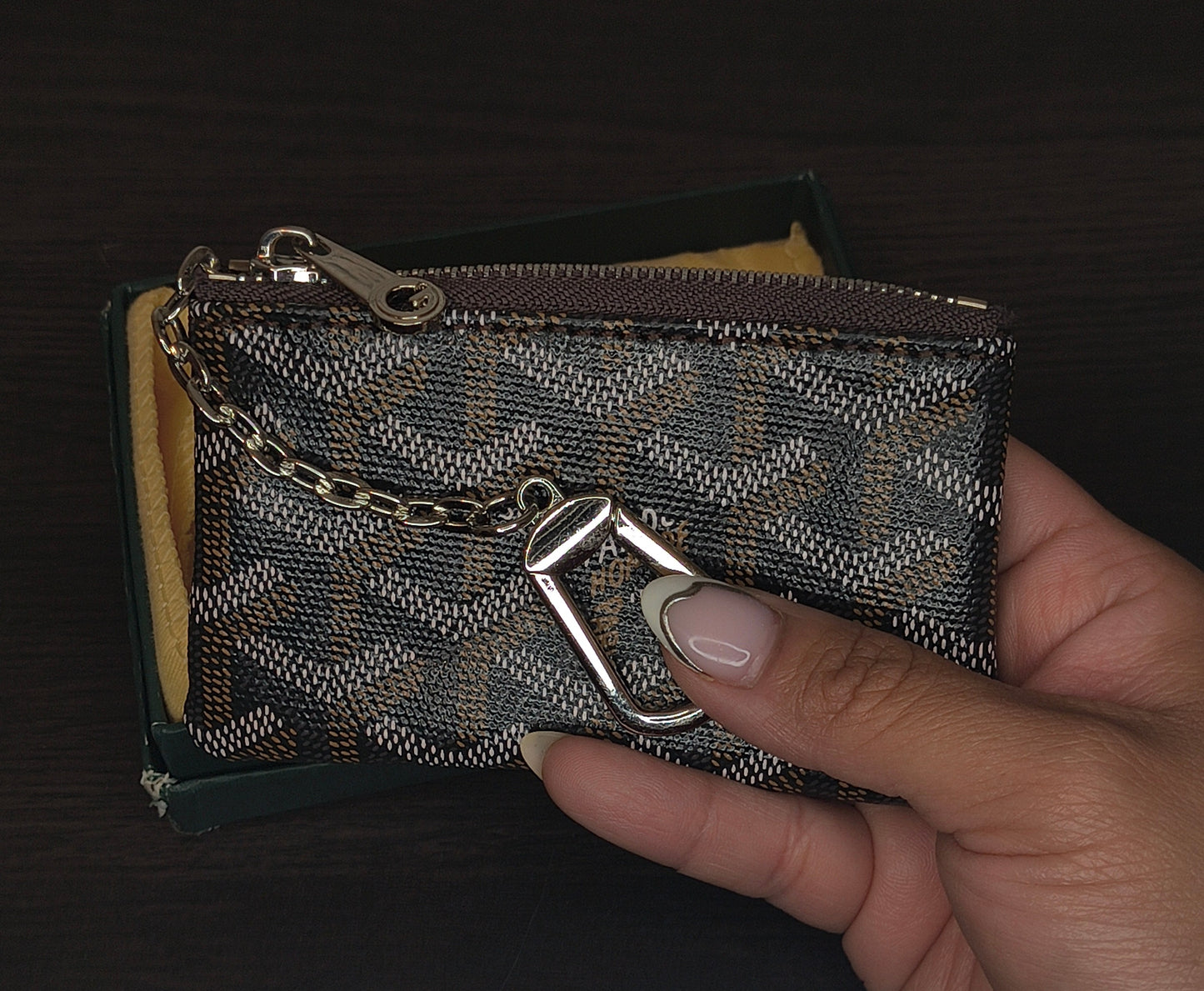 Aralia Pouch