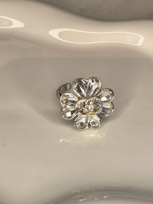 Kadupul Adjustable Ring